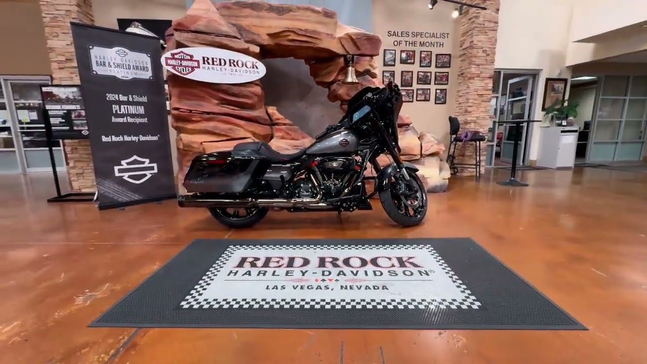 Used 2025 Harley-Davidson CVO Street Glide Grand American Motorcycle For Sale In Las Vegas, NV