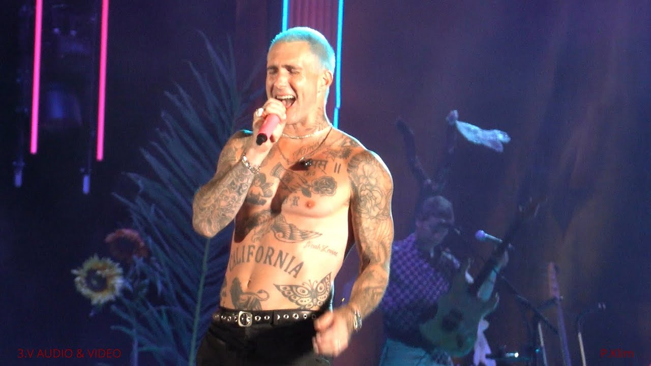 MAROON 5 