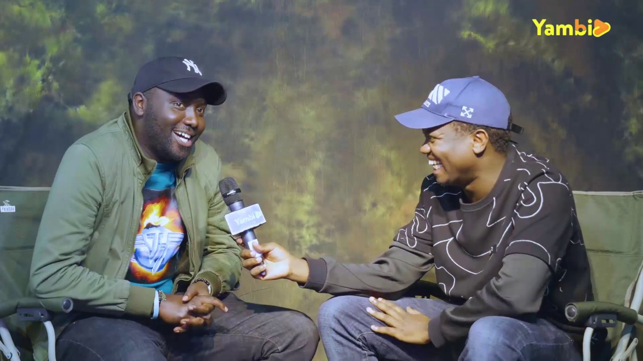 Ikiganiro na Axel Rugangura||Uko yisanze yogeza imipira||Uko yasinyiye Radio10 akigira kuri Flash
