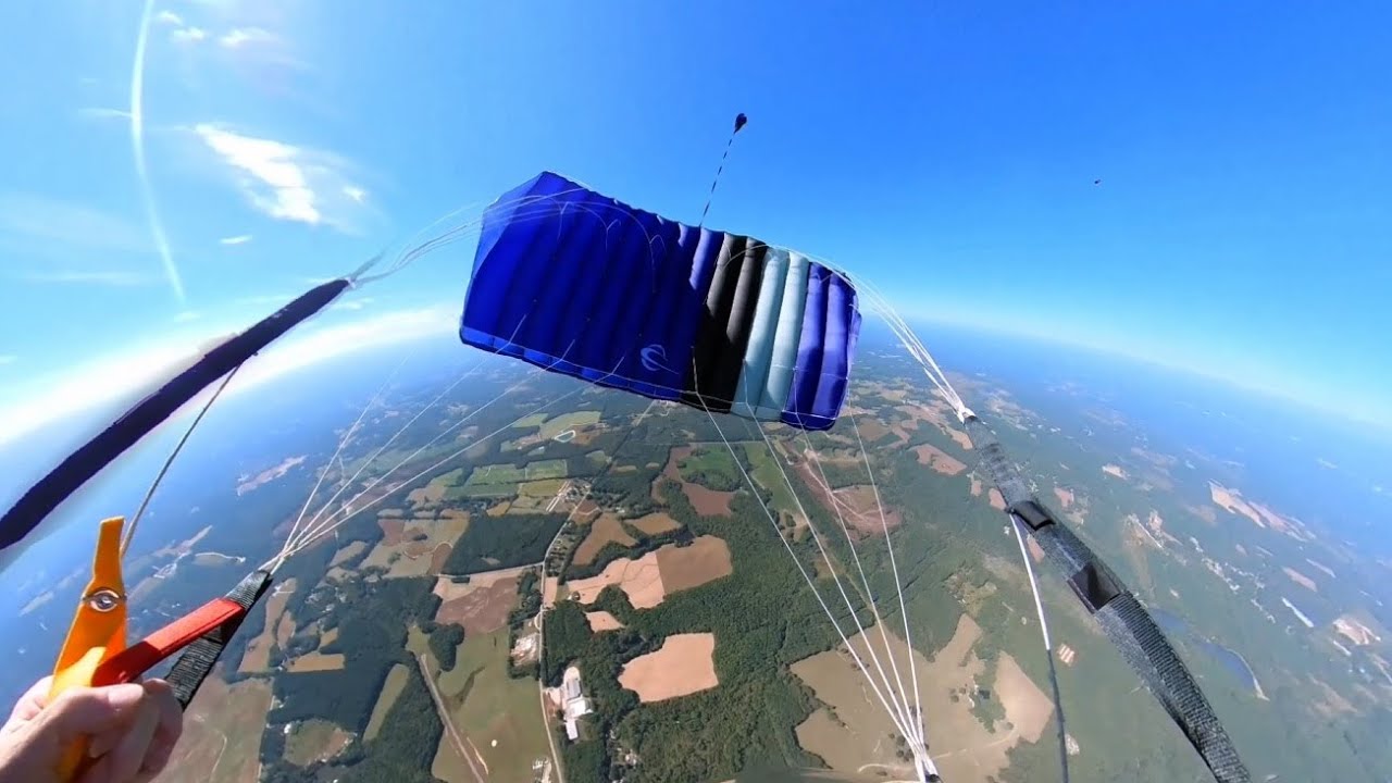 Skydive #665 - H&P jammed finger on an ant hill