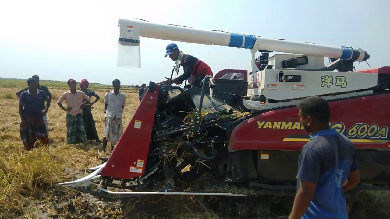 Yanmar AG600A Harvester Driving Traning