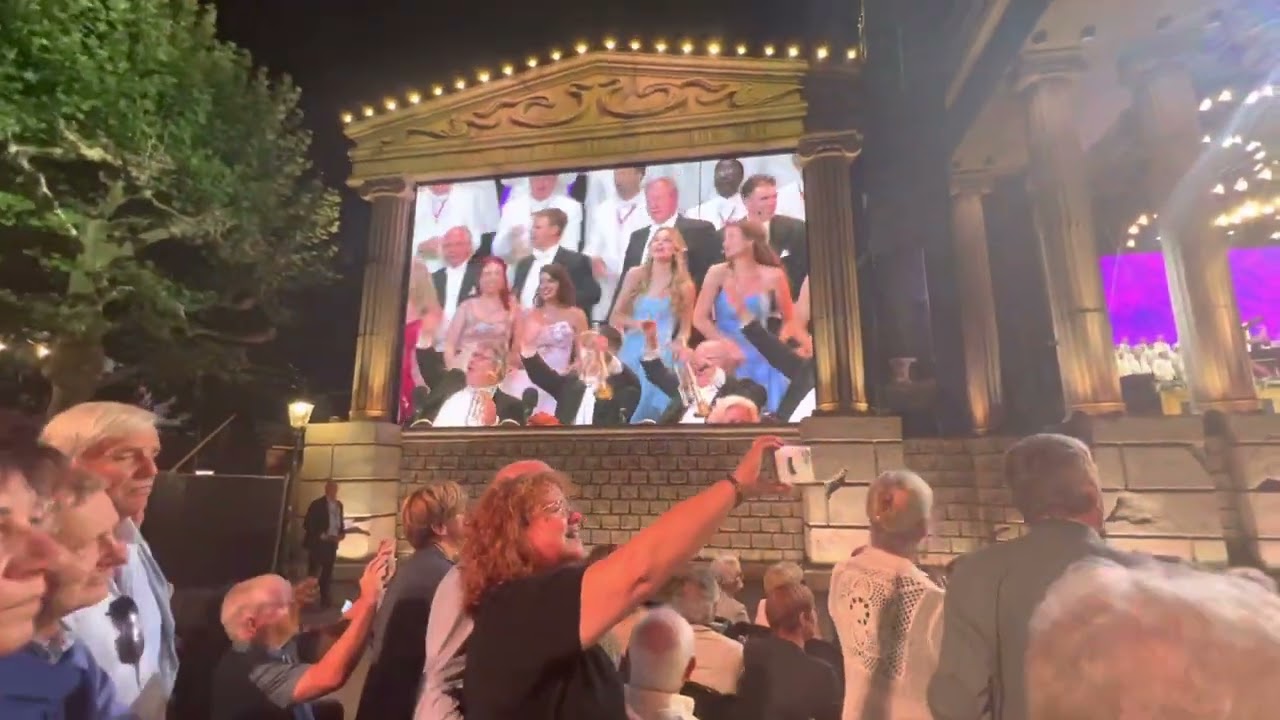 André Rieu op het Vrijthof 2022 : The Radetzky March & Strauss & Co