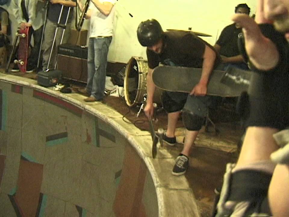 Austin Kanfoush - One Up Skate Shop Promo (2012)