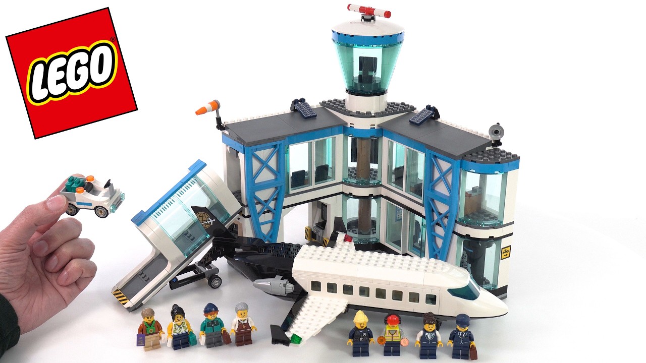 LEGO City 2026 Airport review ✈️ Expansive playset, missing only small details #NotSponsored 60502