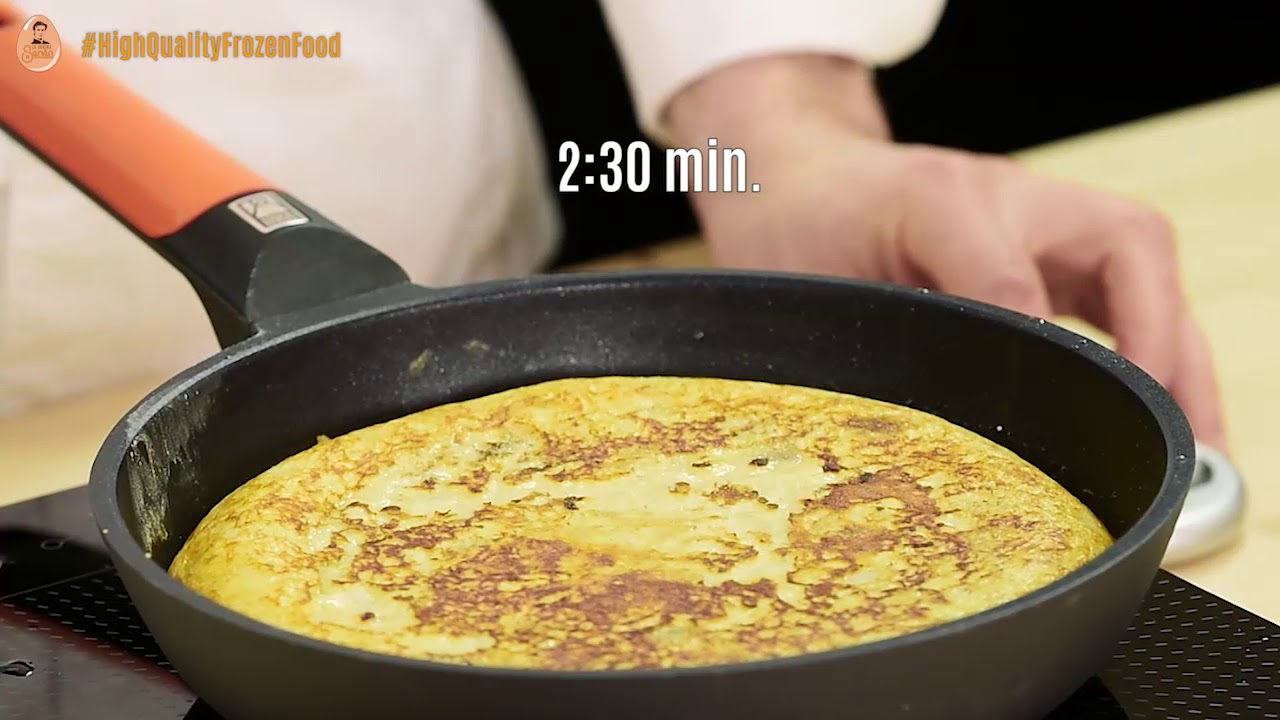 How can I cook La Cocina de Senen's Spanish Omelette?