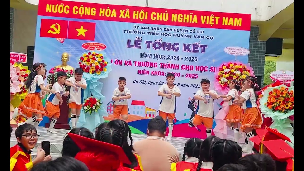 Nhảy “ Tình bạn diệu kỳ ” - Lớp 2/2
