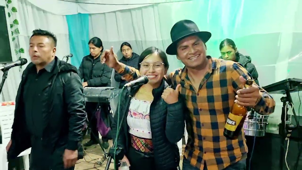 Agrupación La Familia en carabuela matrimonio de Cristobal y Jaqueline.