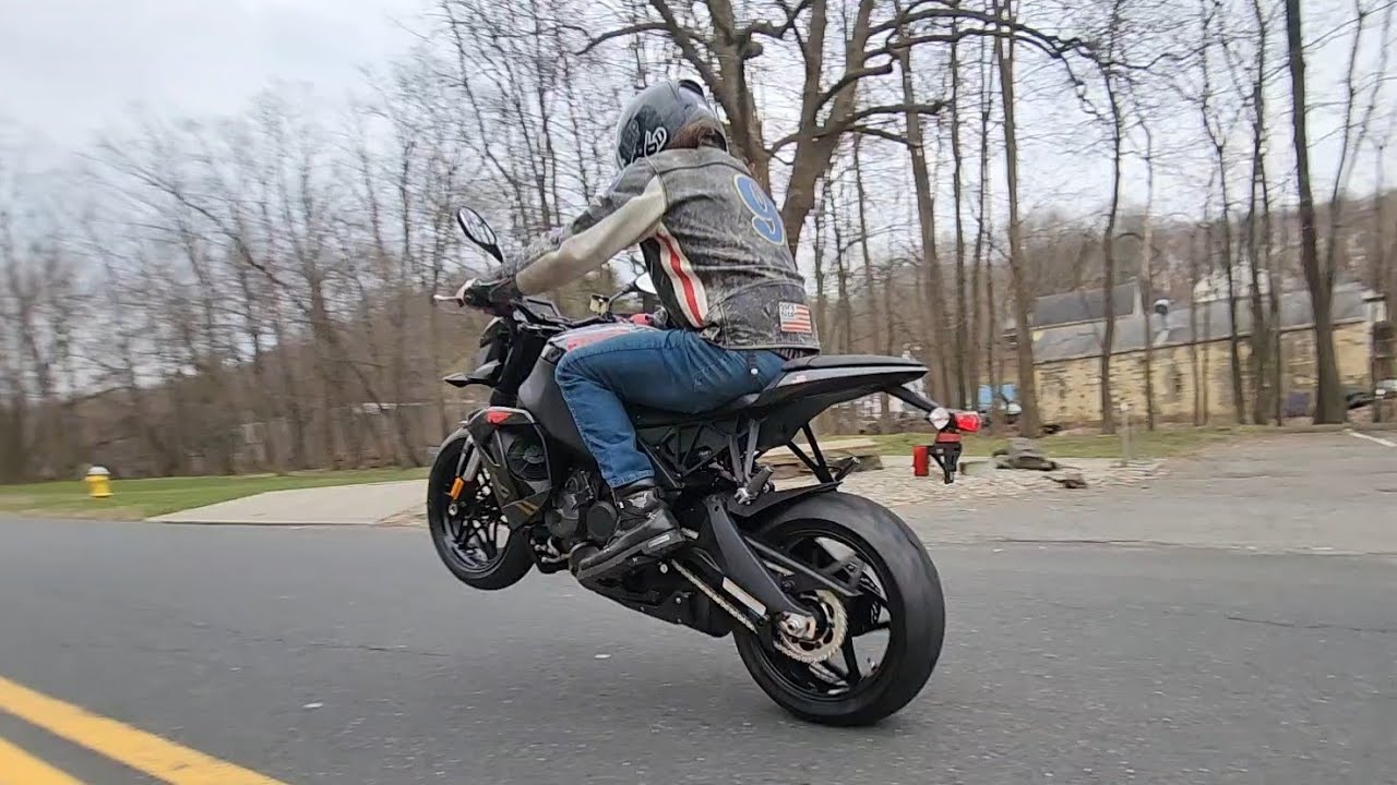 WORLDS FASTEST AMERICAN V-TWIN 2024 BUELL 1190SX BUY YOURS TODAY AT KAPLAN CYCLES