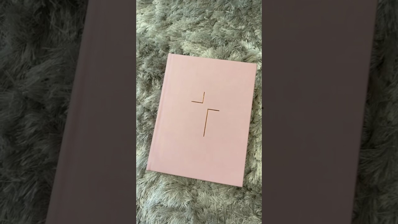 THE Jesus Bible☺️💓 #explore #christian #christiangirl #ilovejesus #explorepage #haul #bible #girls