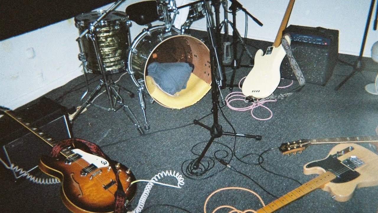 (Guitar Backing Track) IV OF SPADES - Monster