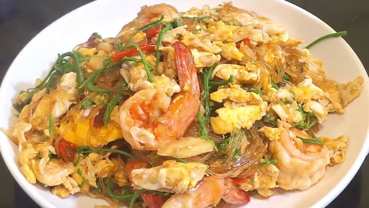 ผัดวุ้นเส้นกุ้งชะอม | อร่อยง่ายๆ |  by  ครัวสุขใจ