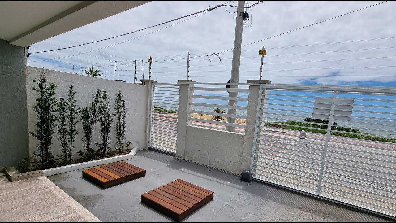 CASA 3 QUARTOS NA FRENTE DA PRAIA DE COSTAZUL E COM ÁREA GOURMET RIO DAS OSTRAS-RJ
