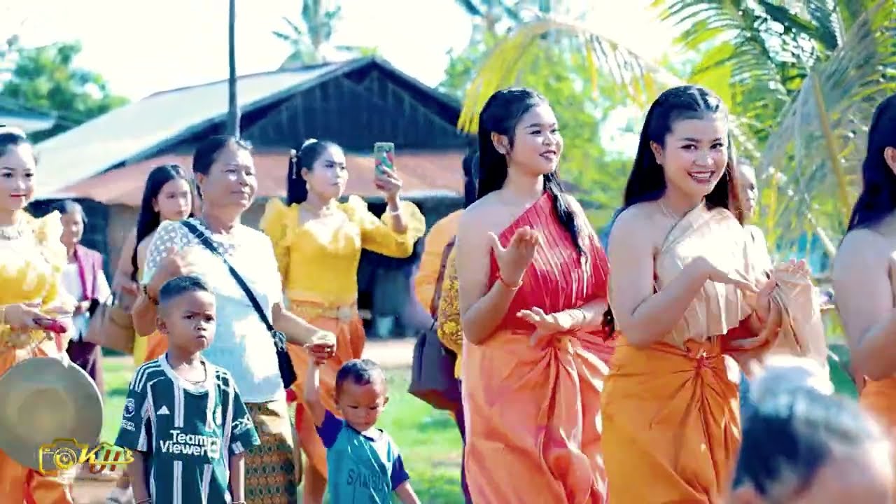 រ៉េមបូ/មួយរោងនេះសំបូរស្រីស្អាតរាំច្រើនណាស់