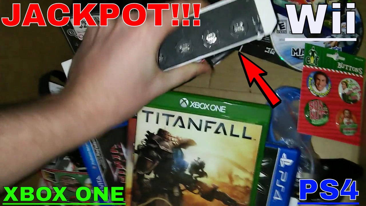 AMAZING HAUL!!! Gamestop Dumpster Dive Night #213