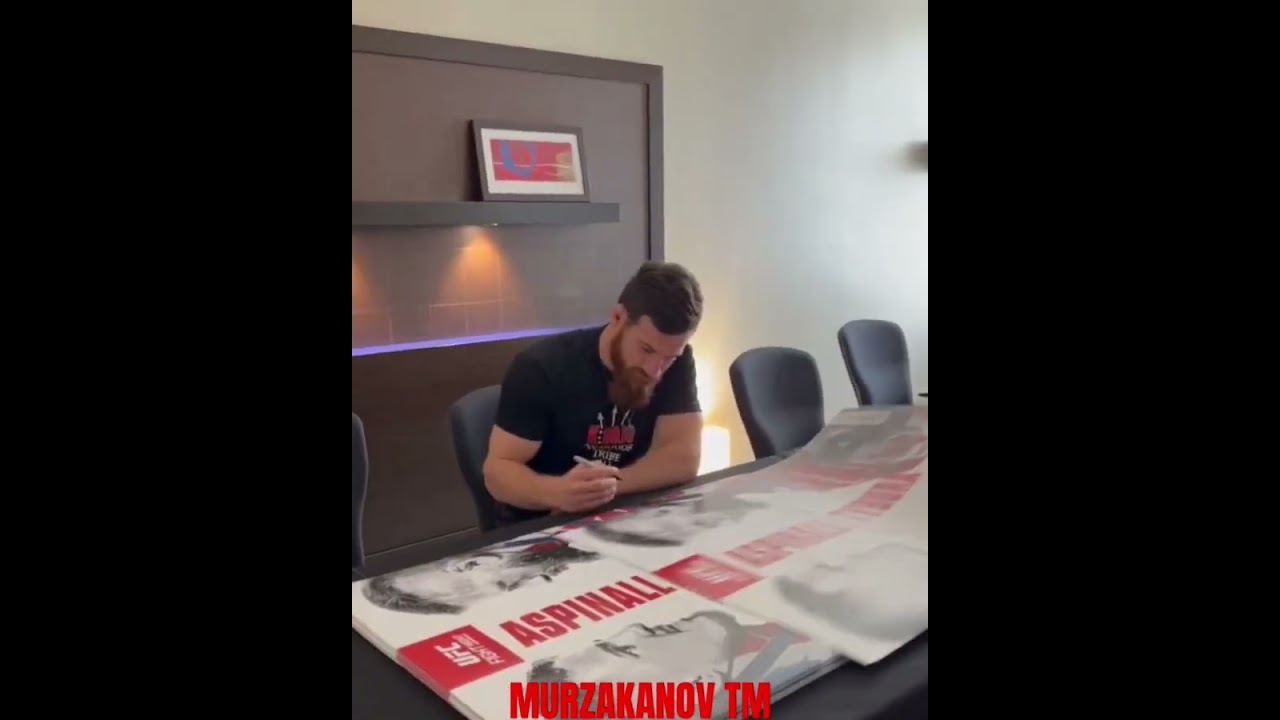 Янал подписывает постыры для предстоящего боя🥰 #azamat #cherkes #power
