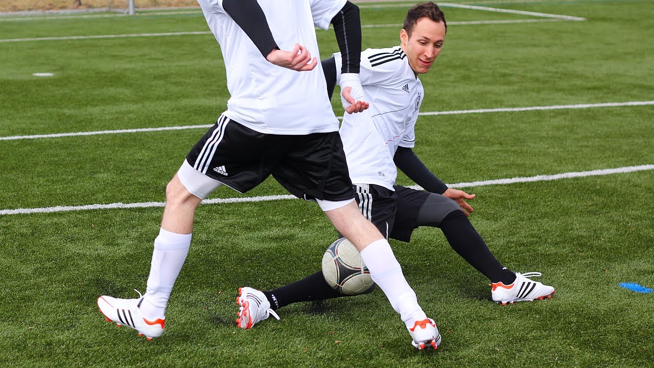 Ultimate Adidas Adipure 11Pro Test | Review & Free Kicks | freekickerz