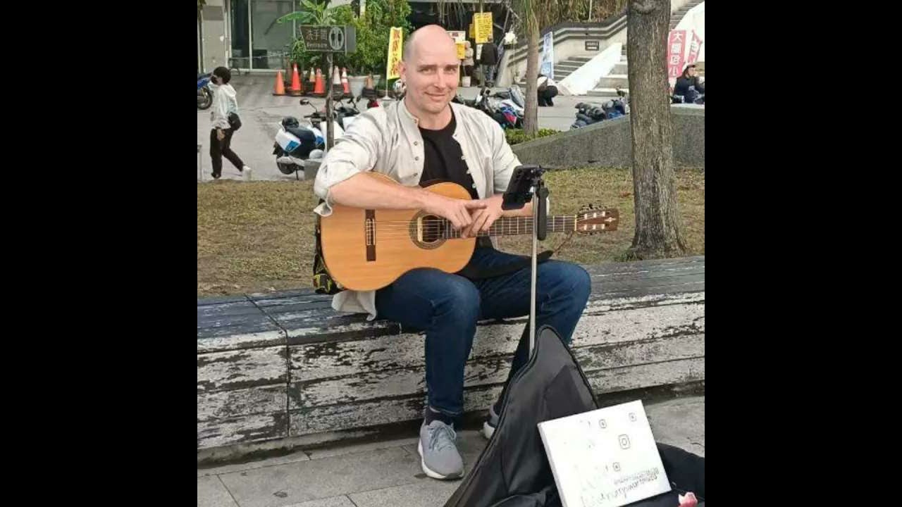 Street smarts: Practical busking tips from Taiwan’s streets feat. Harry Swart
