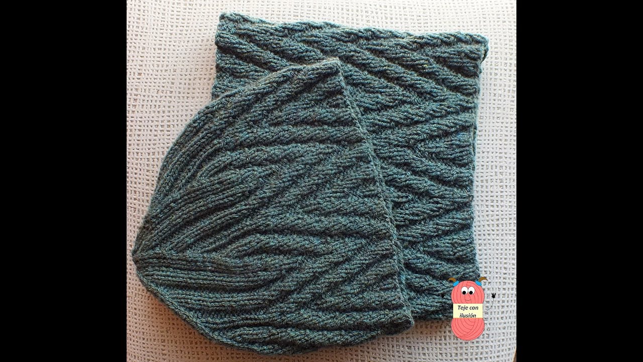GORRO Y CUELLO DE PUNTO REVERSIBLE