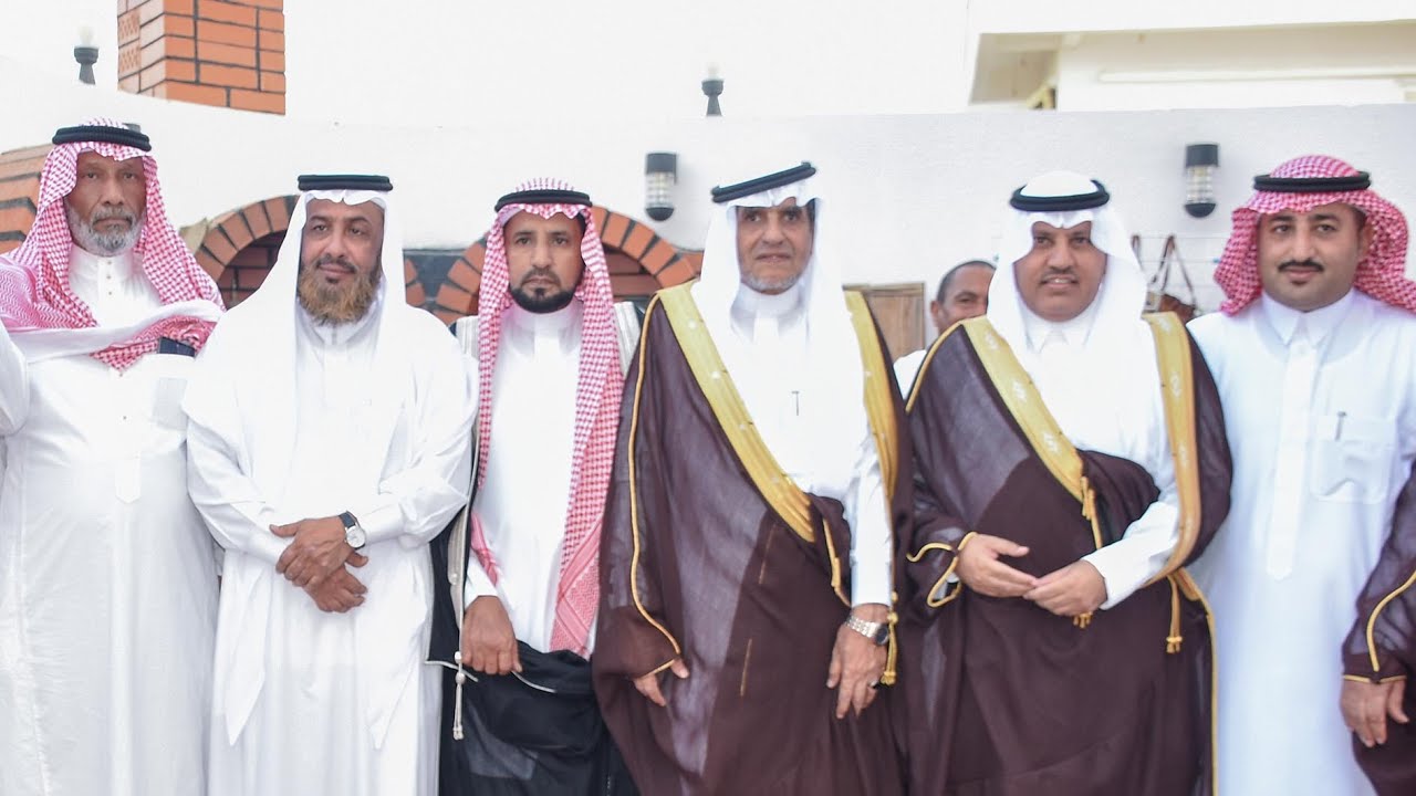 زيارة محافظ أملج الاستاذ نايف المريخي للشيخ بادي  الحمدي الجهني شيخ شمل قبيلة الحمدة من جهينة