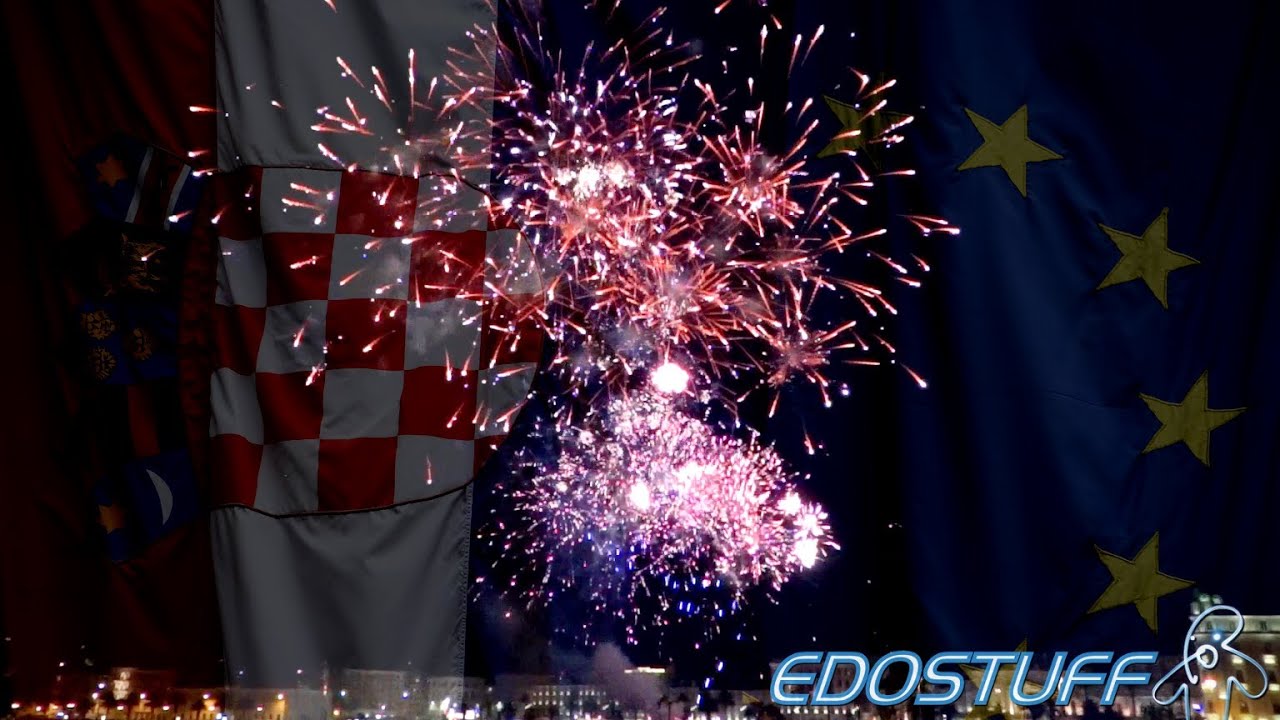 Croatia in the EU! - Vatromet na Rivi za ulazak Hrvatske u EU!