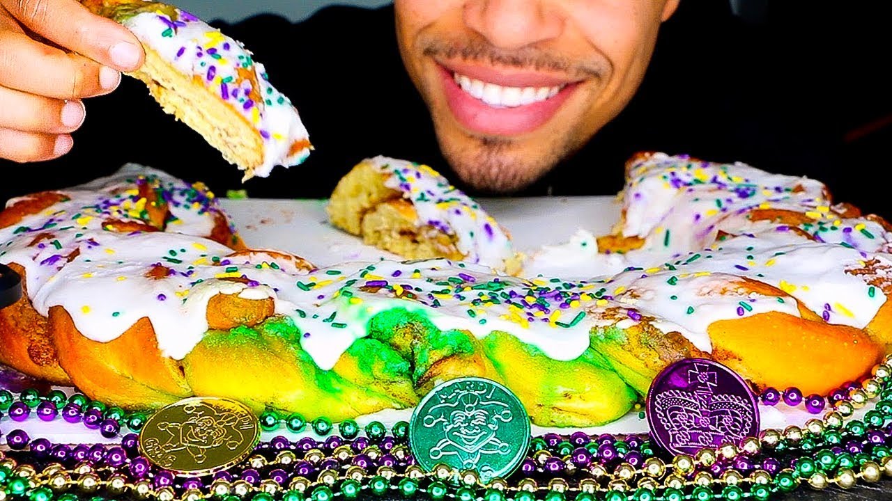 ASMR KING CAKE MUKBANG | BIG BITES MARDI GRAS BABY INSIDE | EATING SOUNDS | NO TALKING