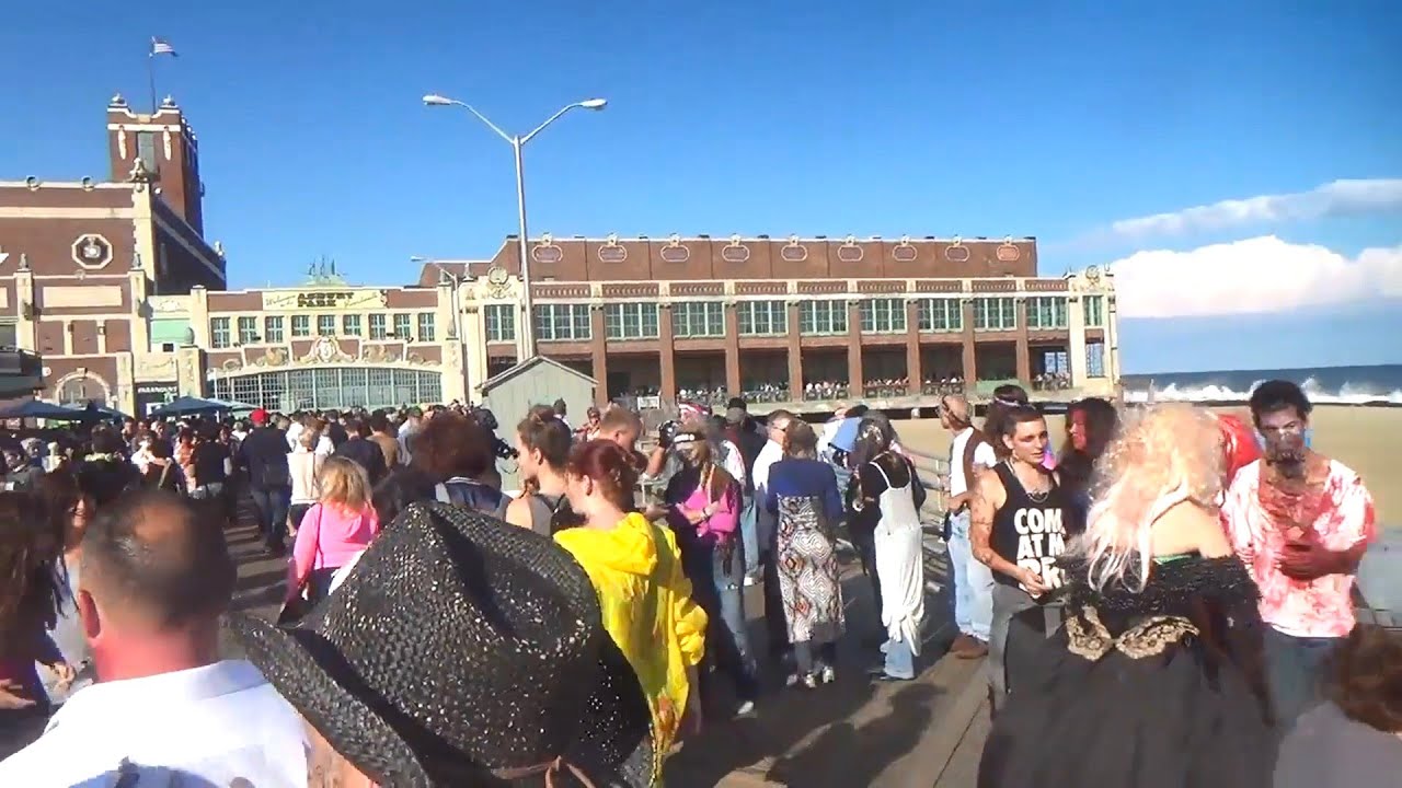 2014 ASBURY PARK ZOMBIE WALK (ASBURY PARK NEW JERSEY) NJ SHORE TRAVEL GUIDE ZOMBIES BOARDWALK VIEWS