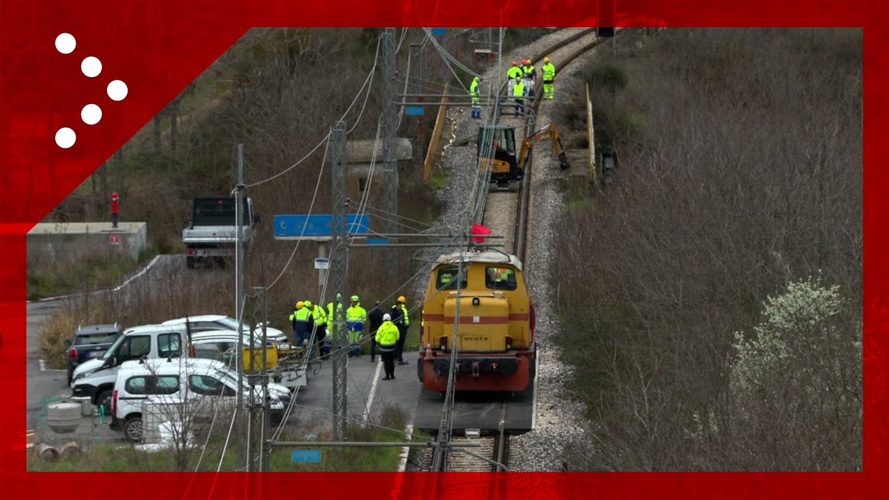 Frana su binari tra Montecalvo e Ariano Irpino, operai al lavoro per ripristino linea ferroviaria