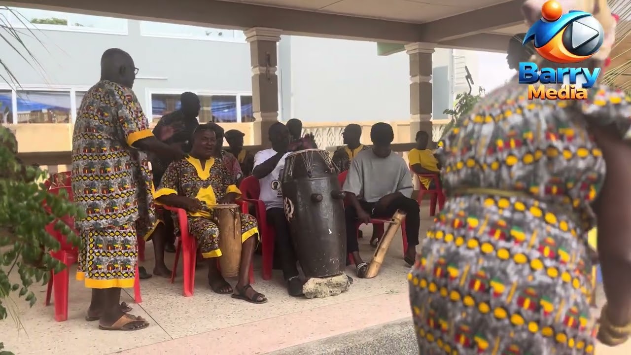 OSIMPAM )MPE GROUP SINGING SOME ASAFO SONGS DURING THE LAUNCHING OF THE ABOAKYER FESTIVAL 2026 .