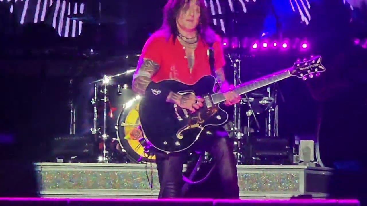 Guns N Roses ~ Rocket Queen with Solo ~ Hershey Pa 8/11/23