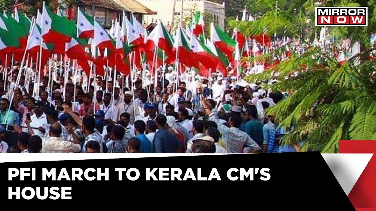 Protests In Kerala Ensue After PFI Leaders Booked; Water Cannon Used On Protestors | Latest News