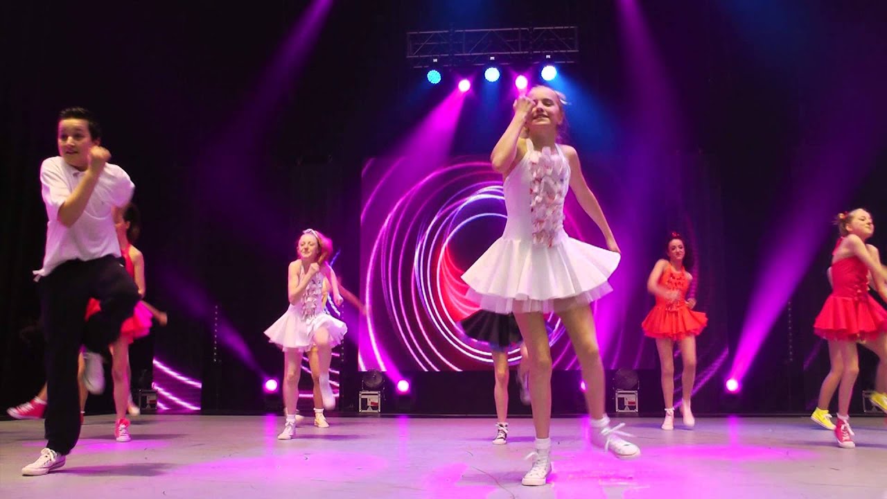 Dance Performance: Mandy Ellen Youth Group - Move It 2013