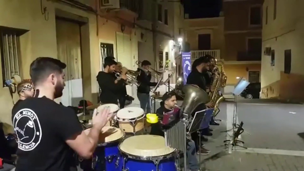 Desátame (Mónica N.) - El Ninot