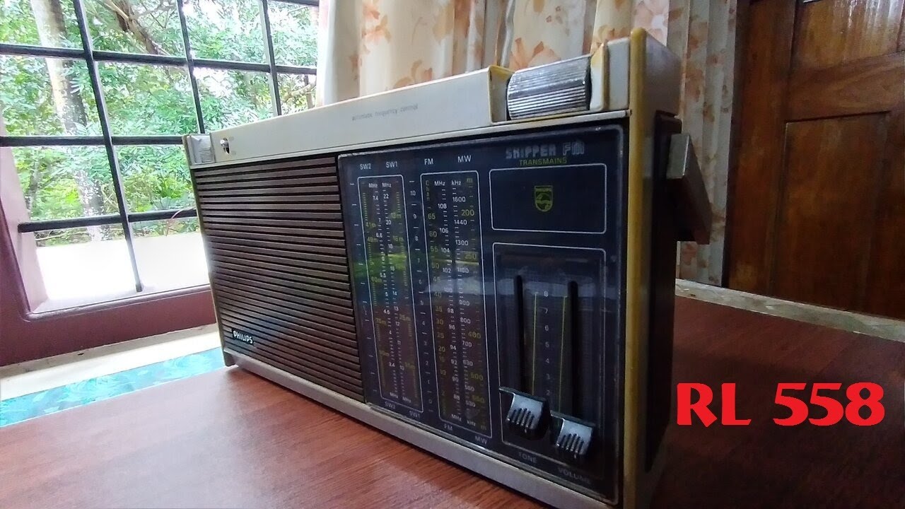 PHILIPS SKIPPER FM RL558 | ALL TRANSISTOR RADIO | INTERNAL ASSEMBLY