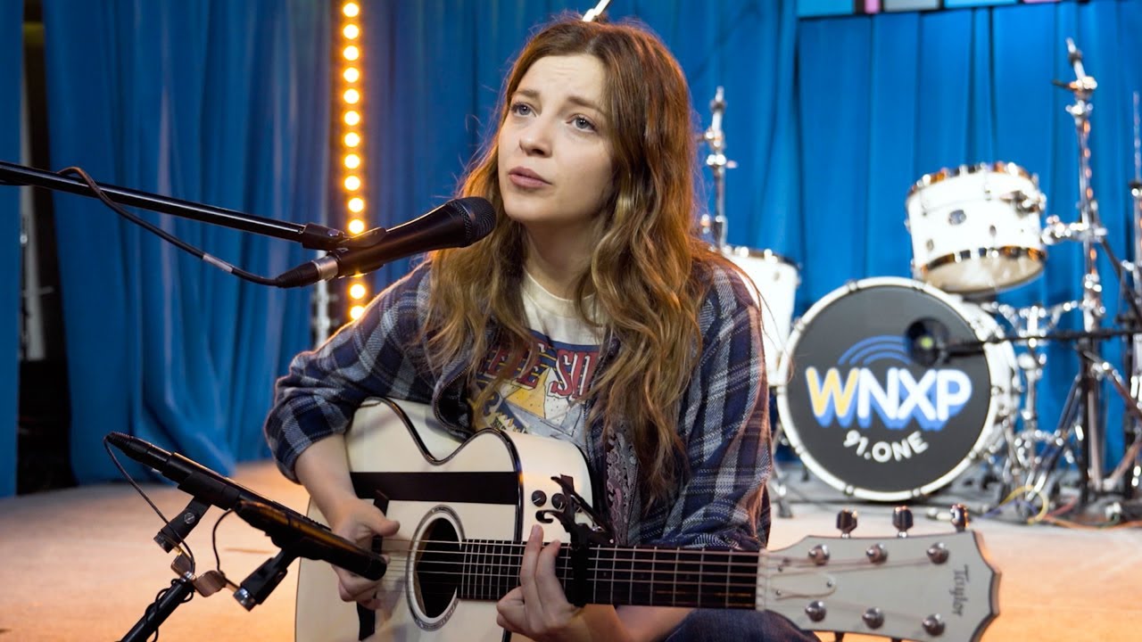 Jade Bird - Save Your Tears (Live at WNXP)