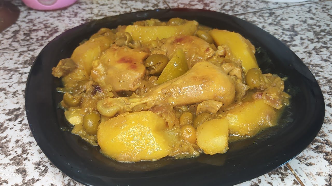 دجاج بالبطاطا والزيتون مرقة خاترة محبوبة المغاربة يا سلام على بنة 👌😋😌