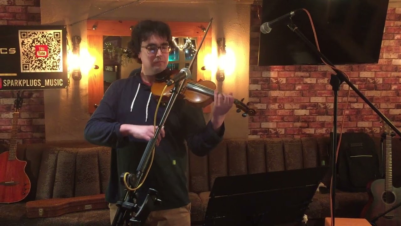 ‘Experience’ - Clarke Alonzi (Pietro Scichilone) The Horse & Groom Open Mic Sunday, CF71 7AD