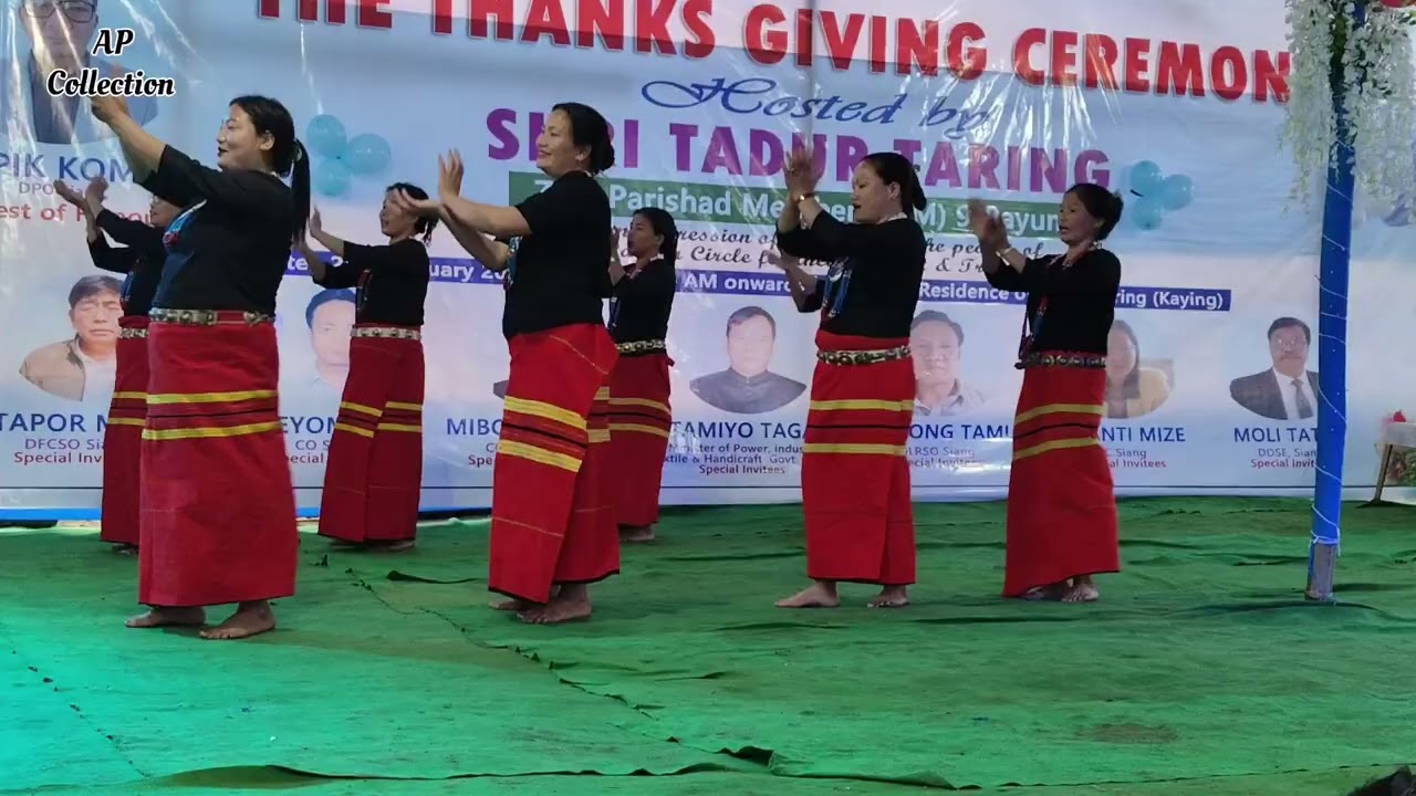Beautiful dance group by Smty Agung Pali & party 