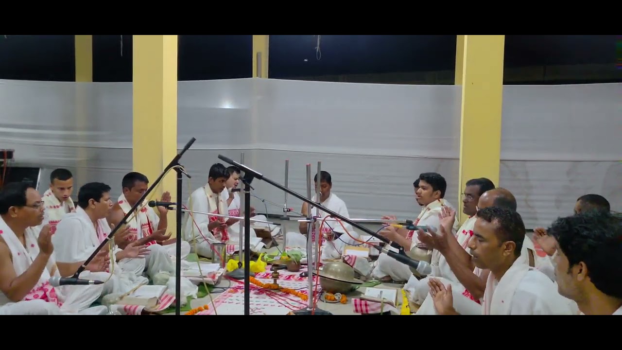 ৰাম দামোদৰ হৰে।সেৱকে কাতৰ কৰে।।ভৱানীপুৰ সত্ৰৰ পালনামত গোৱা।শুনিব এবাৰ।কিবা ক'ব থাকিলে ক'ব ।🙏🙏🙏🙏