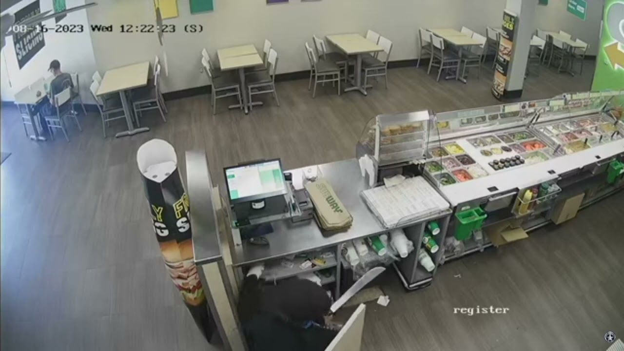 Subway robbery in New Orleans caught on camera
