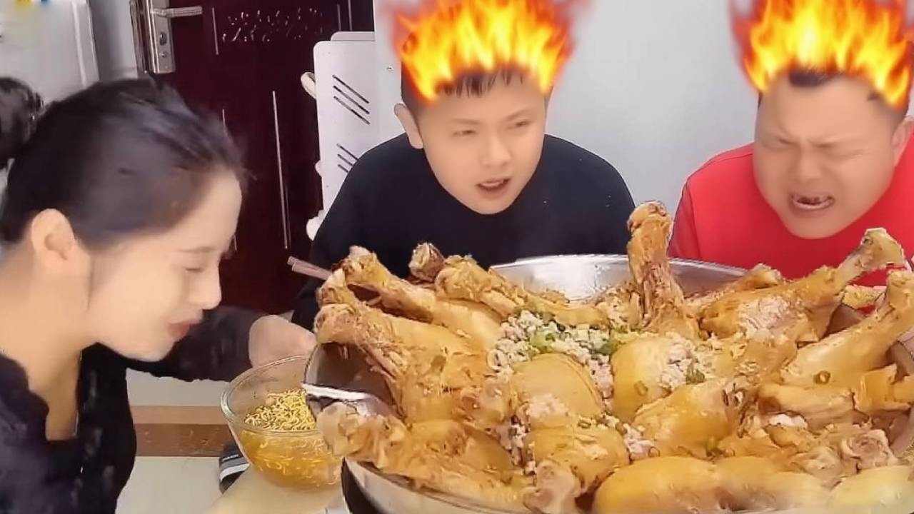 My stingy husband wouldn't let me eat chicken drumsticks, but my son helped me eat them