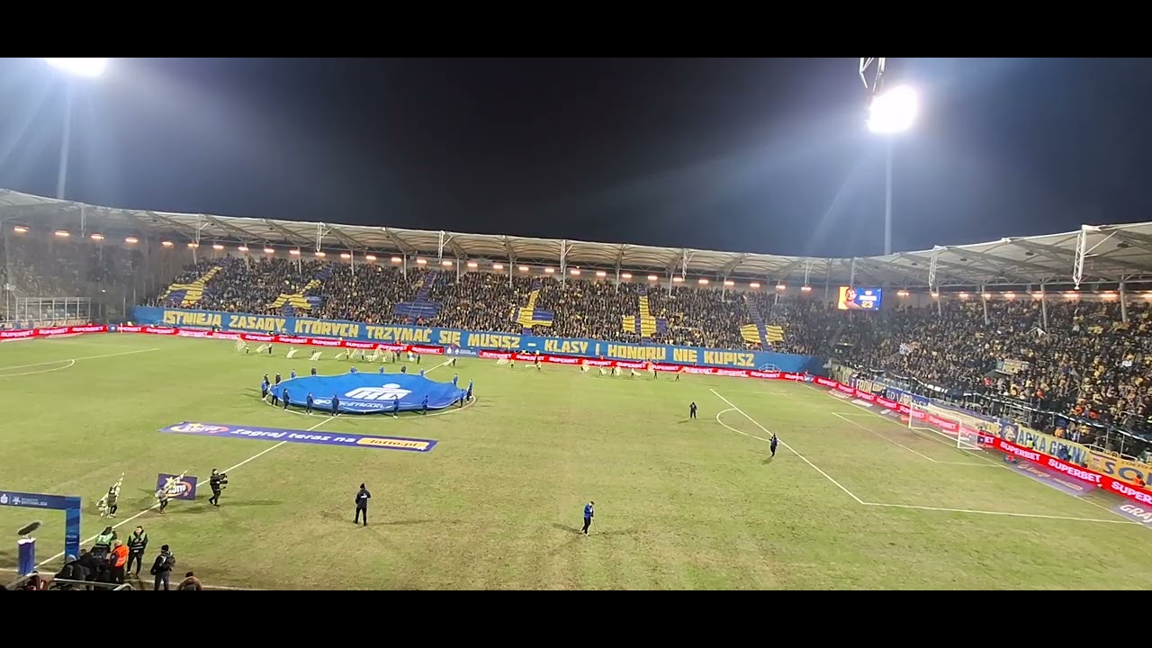 Początek Derbów Trójmiasta | hymn Arki | Oprawa nr 1