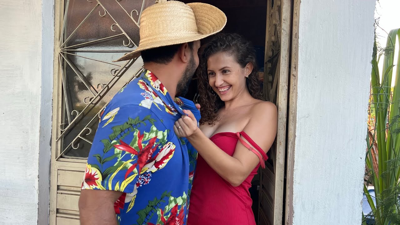 SEU BIU E ROZINHA FORAM PRA CÂMA DE SEU ALFREDO