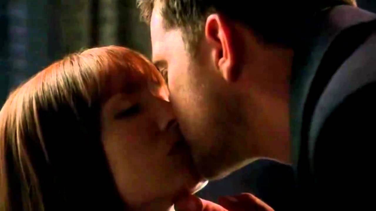 Fringe Episode 3.03 Scene - You can't Forget This (Peter and Oliva kiss)