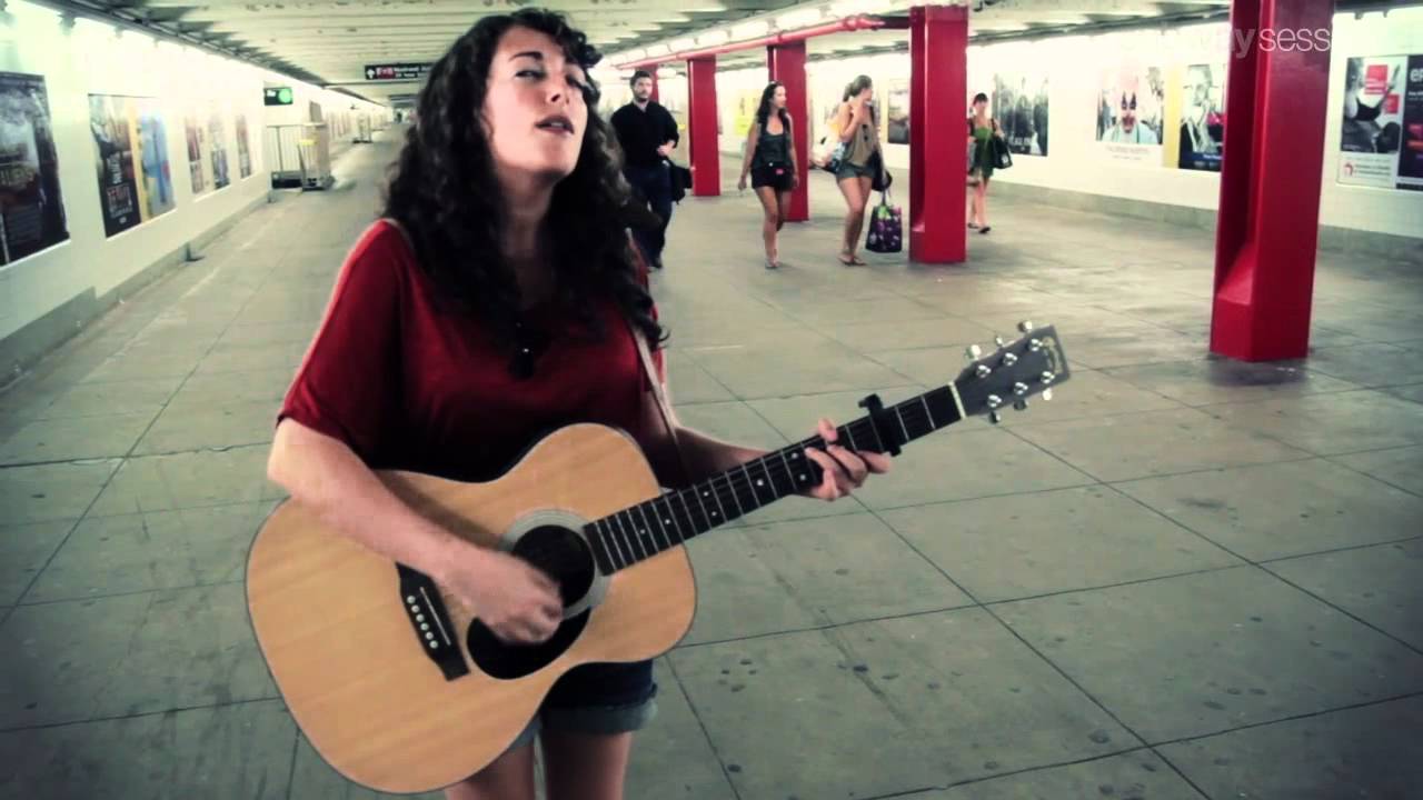 Subway Sessions: Rosi Golan - Can't Go Back