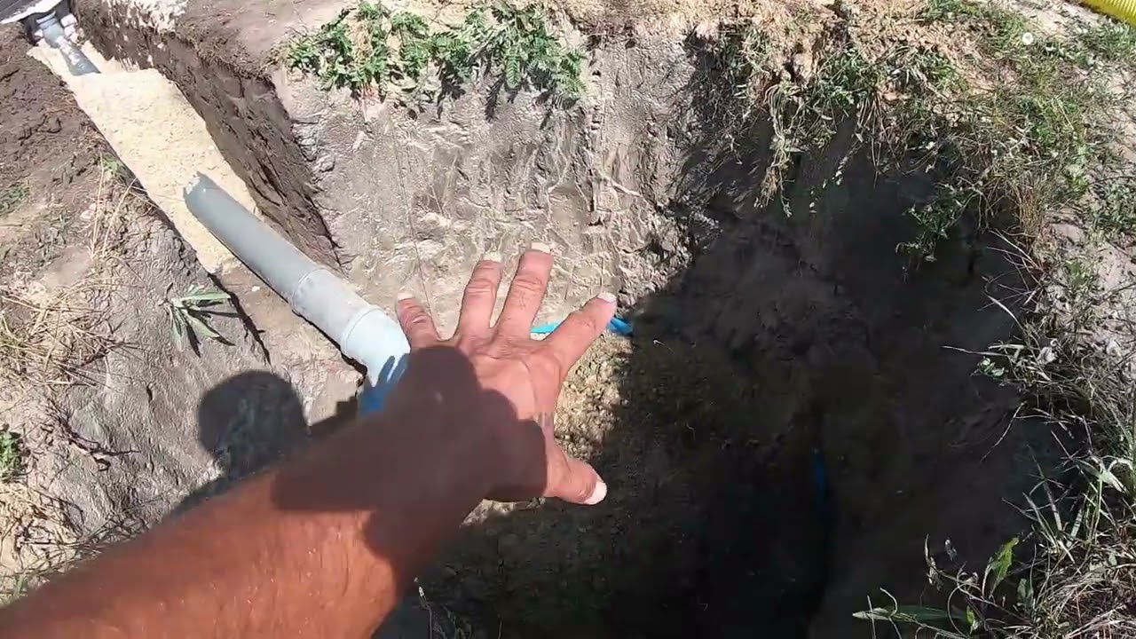 КУДИ ВІДВЕСТИ ВОДУ ВІД БУДИНКУ?
