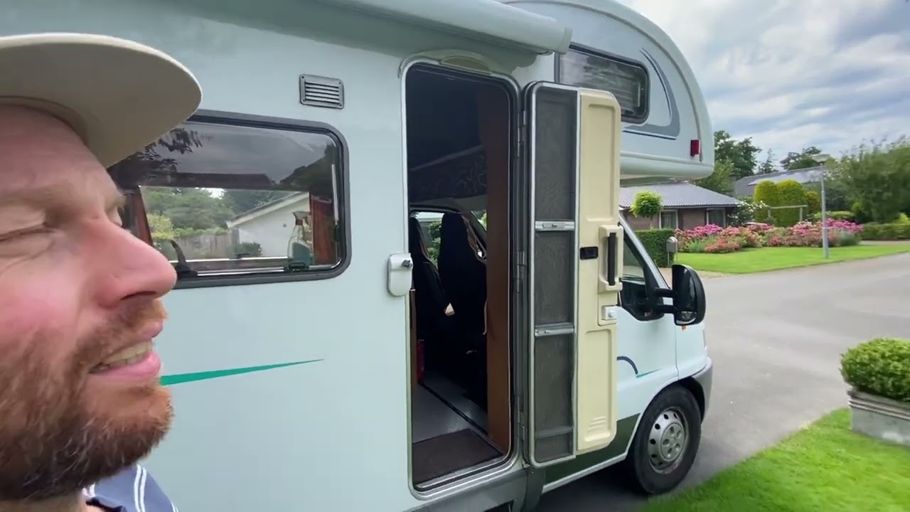 Hymer Alkoof Camper Manual van Goboony