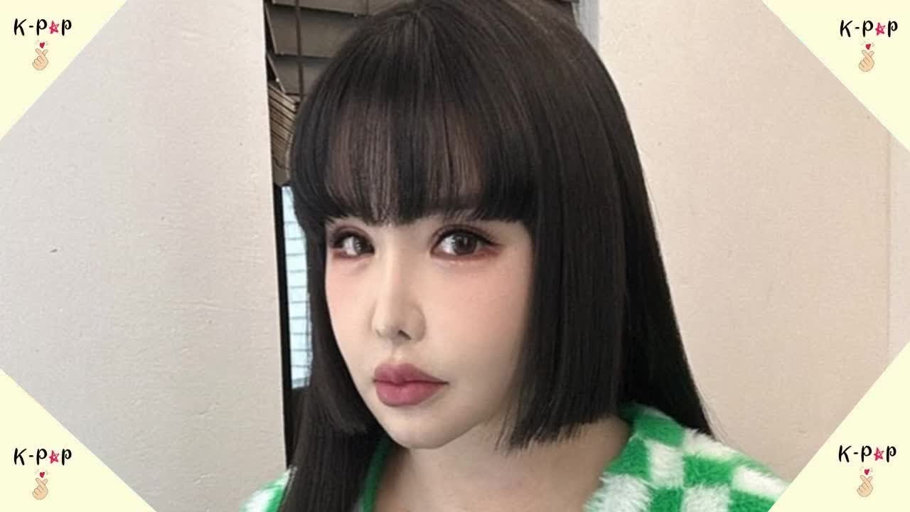 Park Bom Flaunts New Haircut in Recent Photo But THIS Detail Worries People