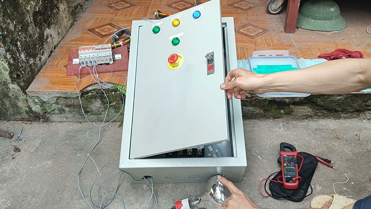 test mẫu tủ bảo vệ mất pha đứt dây trung tính, đảo pha ngược pha công suất 100A . LH 0989224137