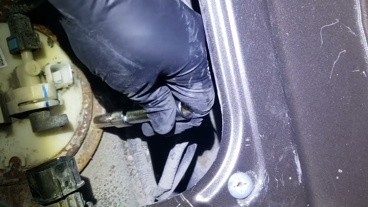 P1233 Code - 2014 Hyundai Azera fuel pump module replacement