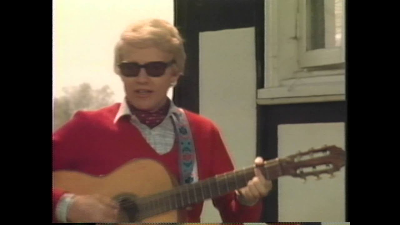 (Heino) -  Müde kehrt ein Wandersmann zurück